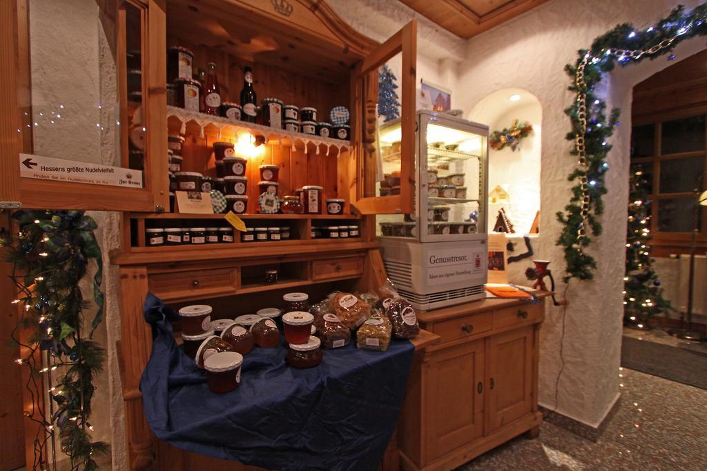 Hotel Zur Krone Ronneburg  ภายนอก รูปภาพ